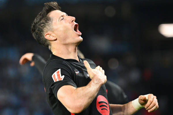 开云入口-莱万多夫斯基在澳大利亚队比赛中持续失利，夺冠引发热议！热度持续攀升的简单介绍