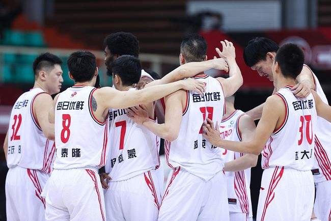 kaiyun-包含篮球总决赛上演强强对话，皖江霹雳队绝杀关中天虎队，多点开花奏效；关键战拿下信心的词条