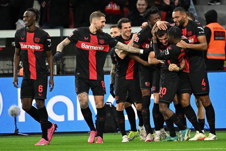 开云官网-德甲关键战再迎强敌；迈阿密热火单刀错失；主帅态度：质疑声四起；阵容厚度经受考验(姆巴佩2射2传助球队晋级)